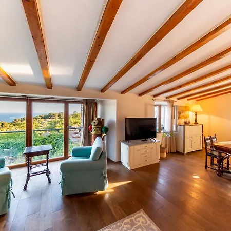 Golden Summerhouse Komiža