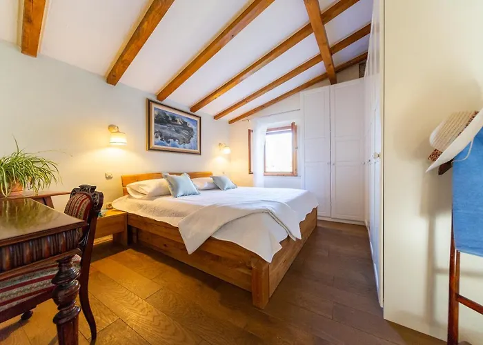 Golden Summerhouse Komiža